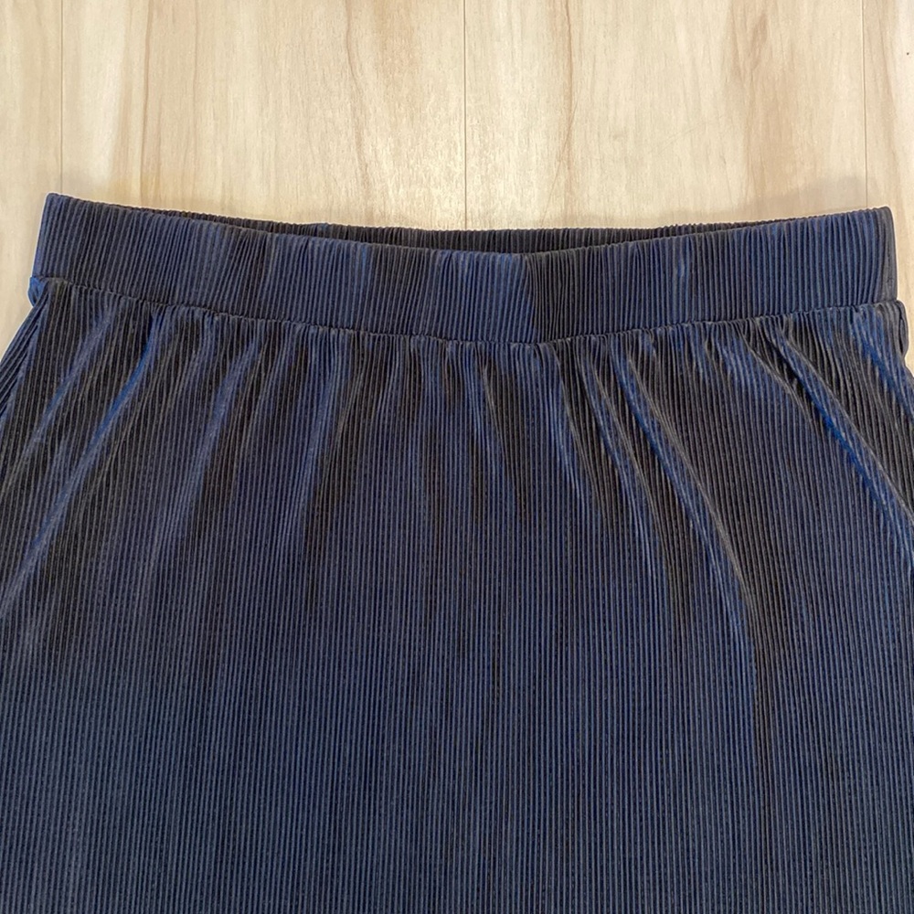 Cyrus Black Stretchy Pleated Midi Skirt Size XL Whimsigoth Dark Romantic - Picture 3 of 7